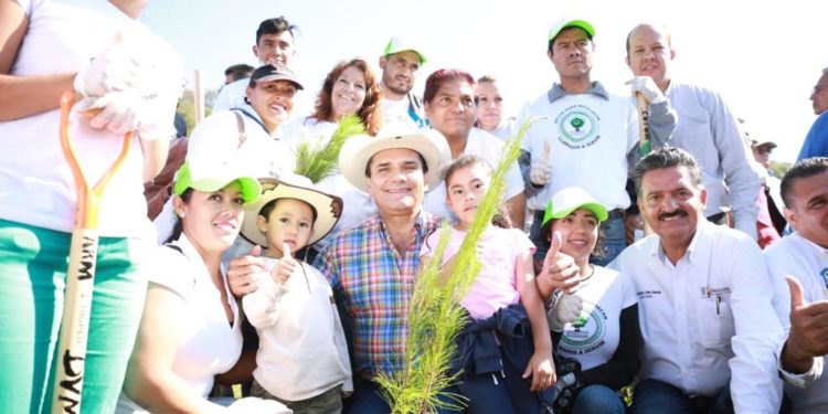 Urgente, recuperar zonas boscosas perdidas: Silvano Aureoles