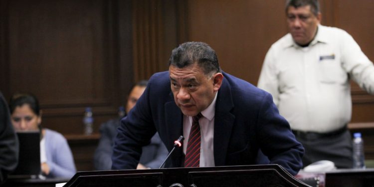 Eliminar corrupción en el sistema de salud será un gran reto para el Gobierno Federal: Fermín Bernabé.