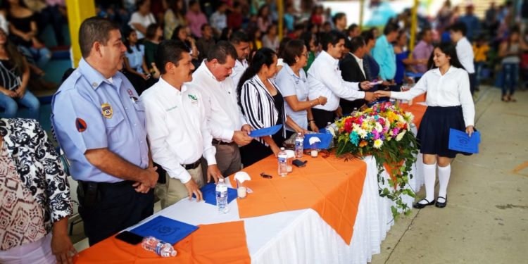 Compromiso permanente con desarrollo educativo de Michoacán, reitera Toño Madriz