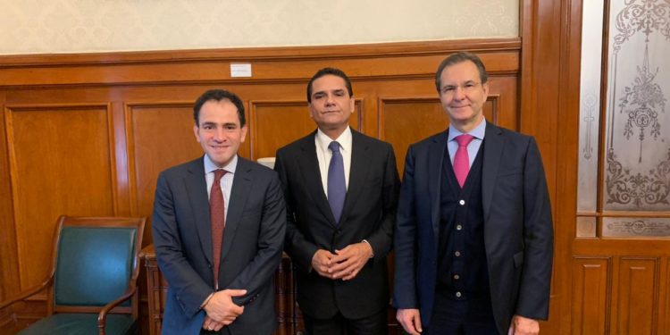 Sostiene Gobernador reunión con SEP y SHCP para federalización educativa