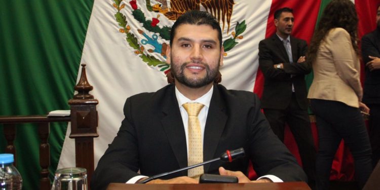 Logra Octavio Ocampo Unidad de Igualdad de Género en el Congreso