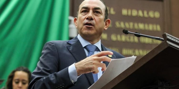 Inadmisible pretender ampliar con decretos a la carta, los periodos de gobierno; Antonio Soto