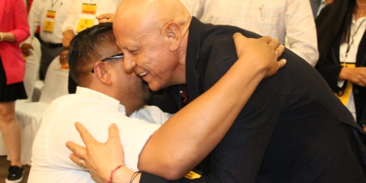 Militantes y simpatizantes perredistas reconocen liderazgo y sencillez de Pascual Sigala