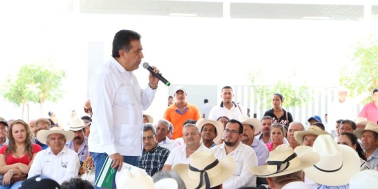 Se fortalece la producción agrícola en Apatzingán: José Luis Cruz Lucatero