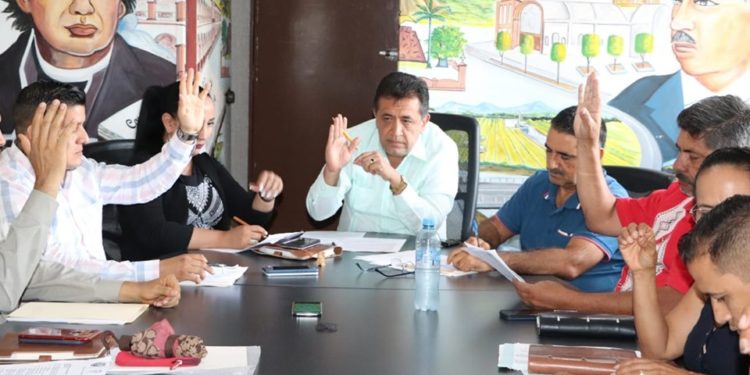Aprueban comisión de vigilancia de las fiestas octubrinas en Apatzingán