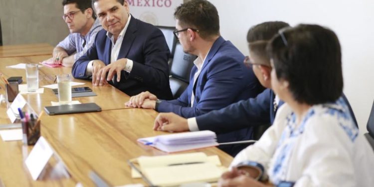 Encabeza Silvano Aureoles gestiones para vivienda y desarrollo urbano en Michoacán