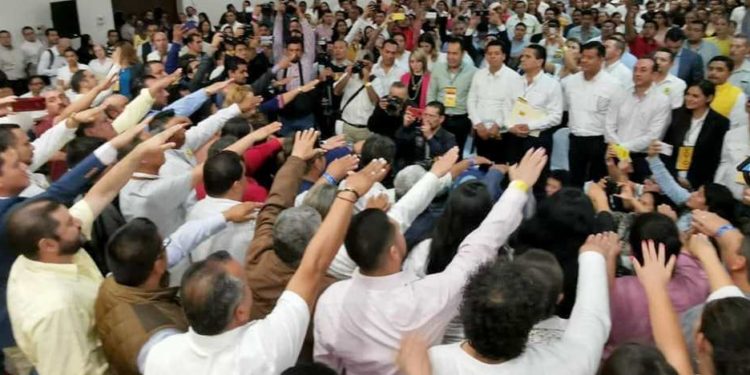 Toman protesta Presidentes de los Comités Municipales del PRD en la entidad