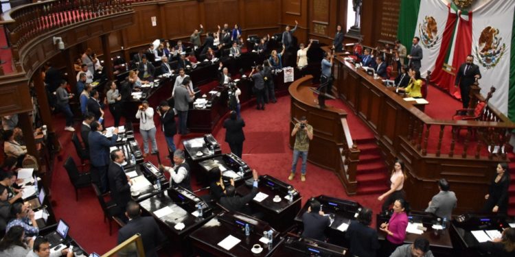 Con reforma constitucional, diputados locales brindan certeza jurídica a funciones del Poder Legislativo
