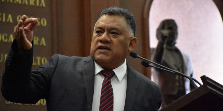 Busca Fermín Bernabé ciudadanizar Congreso de Michoacán