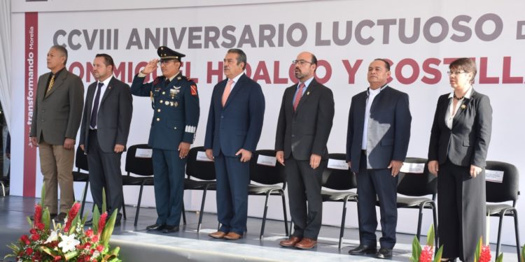 Asiste diputado Salvador Arvizu a acto luctuoso de Miguel Hidalgo