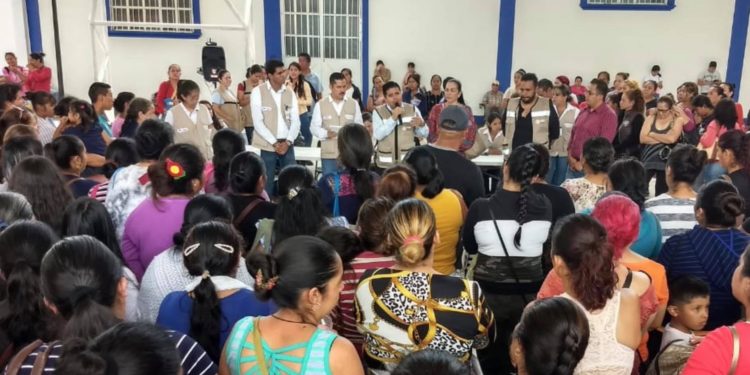 Entrega Bienestar Becas Benito Juárez en Los Reyes