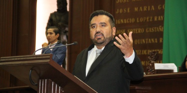 Erik Juárez cumple con Michoacán y lo demuestra con alta productividad en el Congreso del Estado