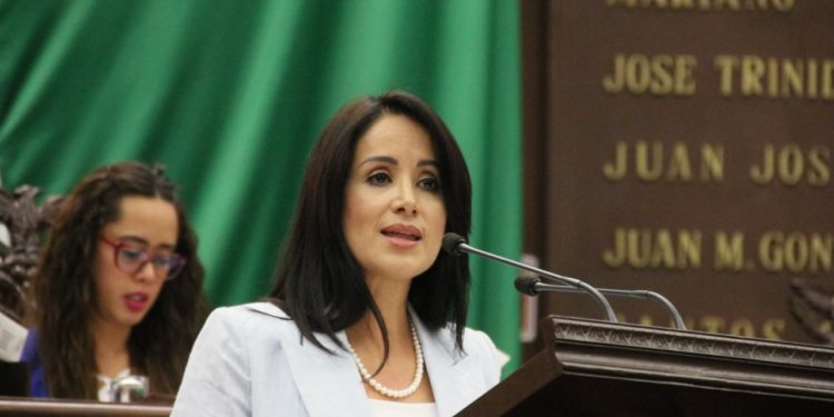 Iniciativa para sancionar diputados garantizará mayor productividad en Congreso: Lucila Martínez