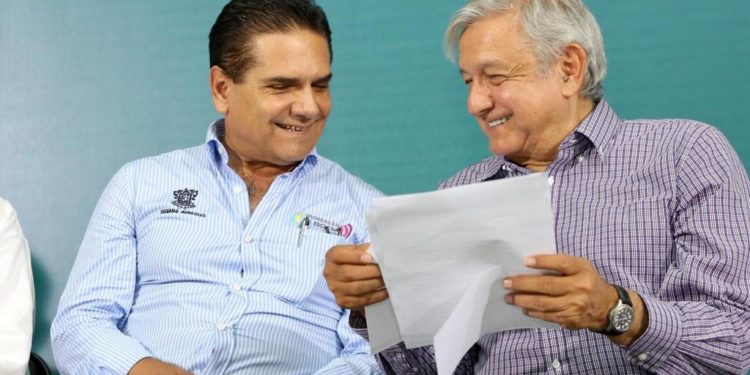 Entregaremos un sistema de salud estatal saneado: Silvano Aureoles