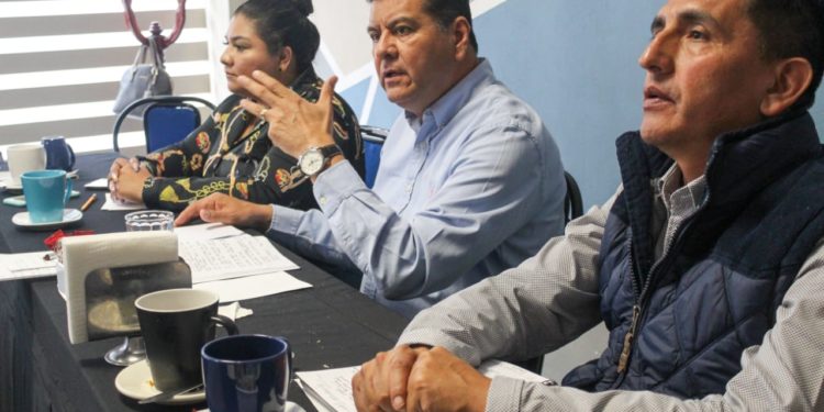 Deben fluir recursos federales al campo: Juan Bernardo Corona