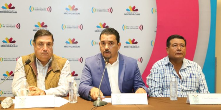 Mejora Michoacán posición nacional en producción de leche: Sedrua