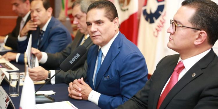 Michoacán, listo para Convención Nacional de Industriales: Silvano Aureoles