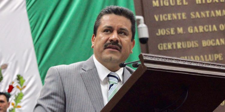 Morón no ha dado resultados: Roberto Carlos