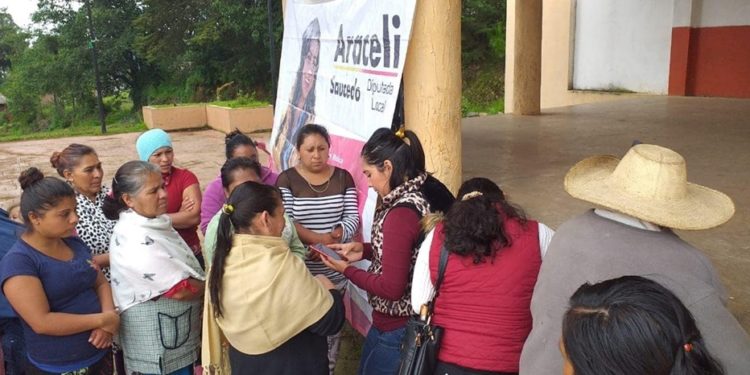 Araceli Saucedo intensifica campaña de afiliación y reafiliación en el Distrito de Pátzcuaro