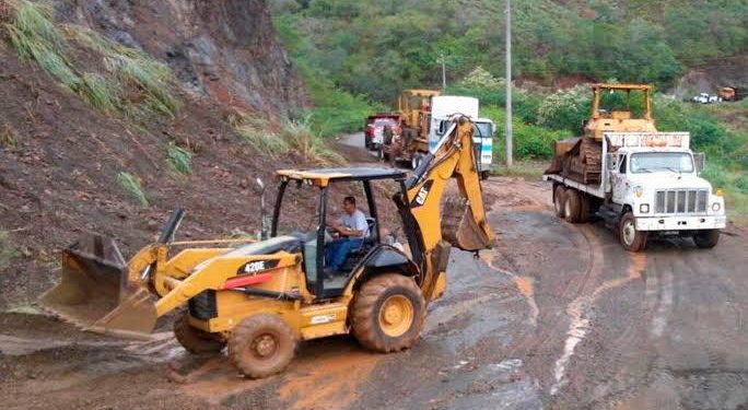 Concretó Gobierno de Michoacán, 639 obras rurales en Huetamo: Sedrua