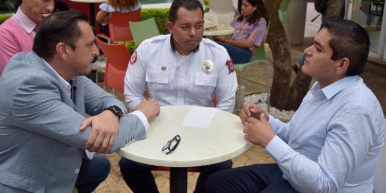 ARTURO HERNÁNDEZ RETOMARÁ LA LEY DEL CUERPO DE BOMBEROS EN MICHOACÁN