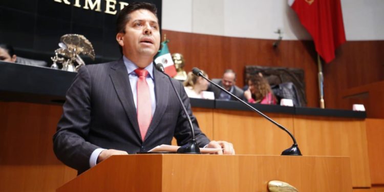Toño García presenta iniciativa para regular hospedaje en plataformas digitales