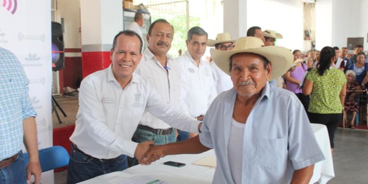 En La Huacana, paga Sedrua 3.8 mdp por siniestros en cultivos