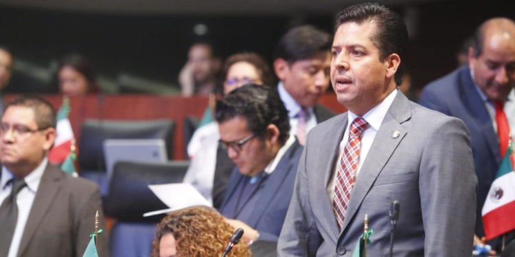 Versión del senador Antonio García Conejo, del Grupo Parlamentario del PRD, para para referirse a las declaraciones del subdelegado del ISSSTE en Michoacán, José Manuel Mireles.