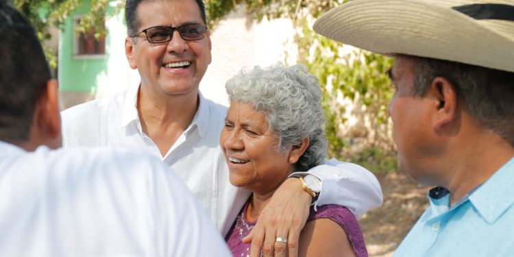 Gobierno del PRD, responde a michoacanos: Juan Bernardo Corona