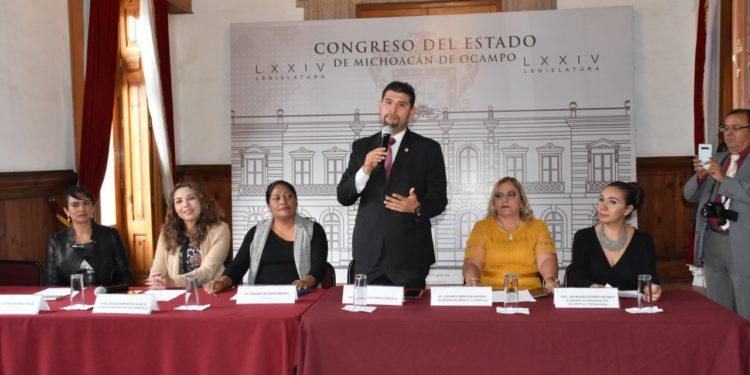 Congreso de Michoacán apuesta por la capacitación y profesionalización de trabajadores
