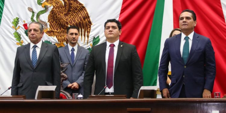 Inician los trabajos correspondientes al Segundo Año Legislativo en el Congreso del Estado.