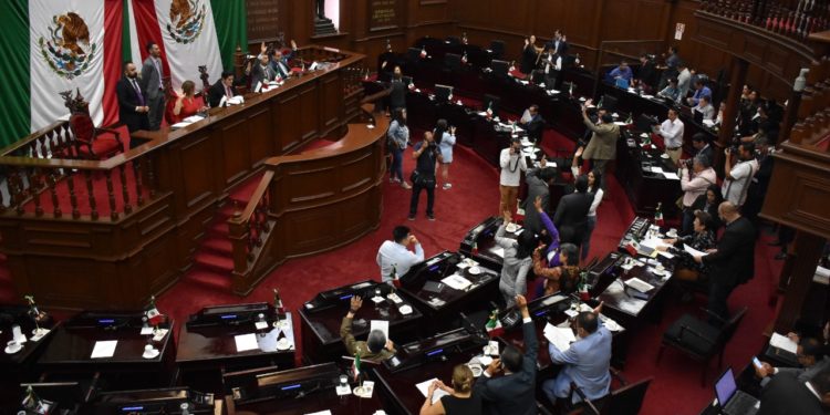 Reconoce Congreso local a michoacanos que promuevan fortalecimiento de derechos humanos