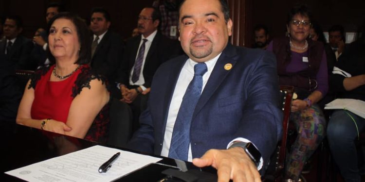 Federación dejará varados 35 proyectos de inversión en Michoacán por falta de presupuesto en 2020: Tony Martínez