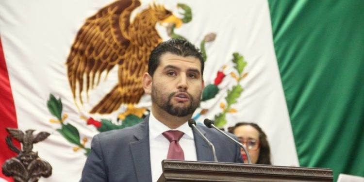 Inclusión plena de débiles visuales, tarea de todos: Octavio Ocampo