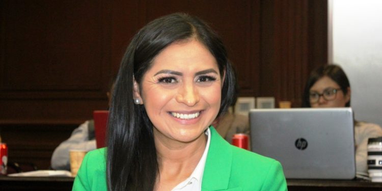 Araceli Saucedo y autoridades de la SSM pondrán en marcha Convoyes de Salud en Opopeo