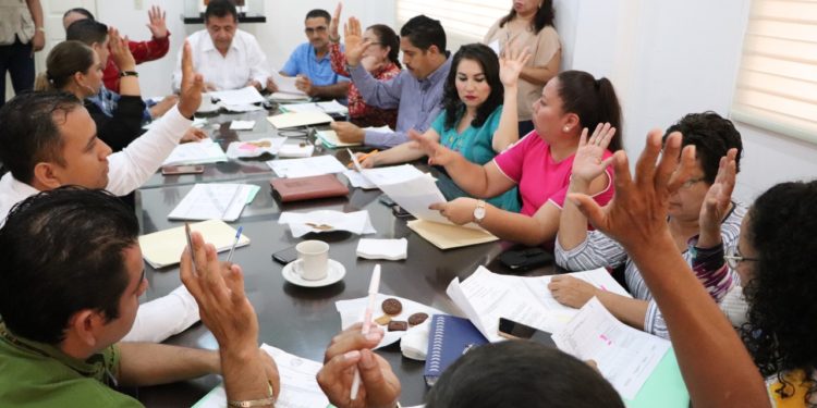 Aprueban cuentas públicas y tercer informe trimestral en Apatzingán
