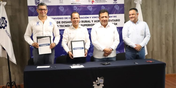 Vocación agrícola de la región permitirá buenos resultados en la vinculación de estudiantes al campo profesional: JLC