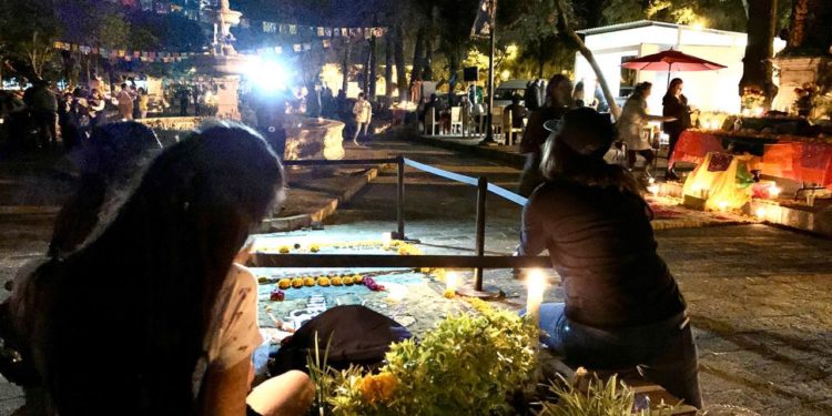 Más de 3 mil 500 personas, en Expo de Altares de Ceconexpo