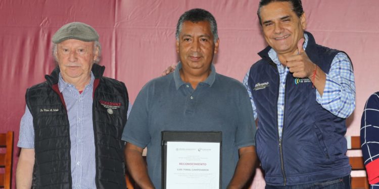 Encabeza Gobernador entrega del Premio Nacional al Mérito Forestal 2019