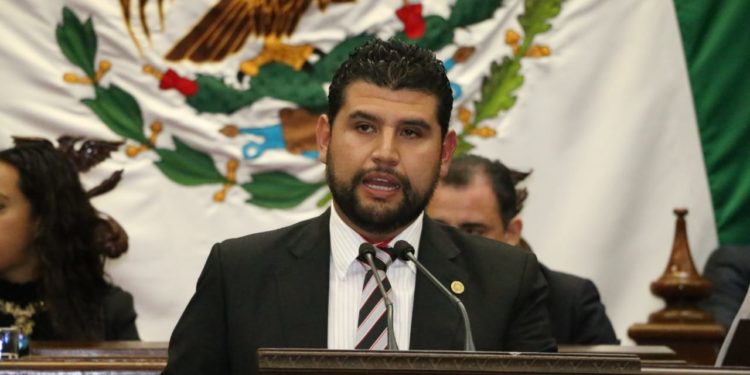 Octavio Ocampo propone que bullying y acoso escolar esté previsto como delito en el Código Penal