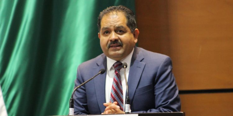 LAMENTA LUPILLO AGUILERA ROJAS QUE EL PUMOT PRESENTE UN SUBEJERCICIO DEL 100 POR CIENTO