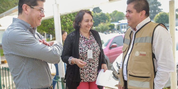 Continúa entrega de Beca Universal Benito Juárez en Michoacán