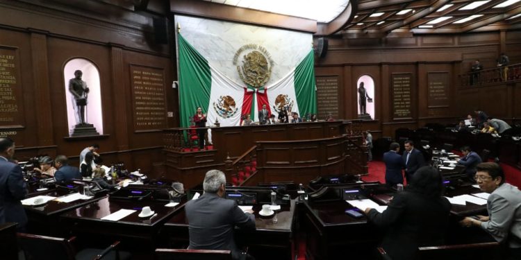 Aprueban diputados 20 Leyes de Ingresos de municipios michoacanos