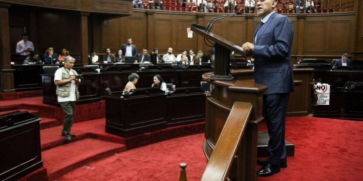 Incentiva Fermín Bernabé interés en atender desapariciones en Michoacán