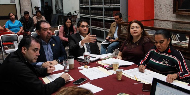 Avanza aprobación de leyes de ingresos municipales 2020.