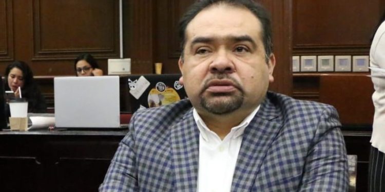 Propone Tony Martínez establecer por ley consultas infantiles y juveniles al menos cada trienio