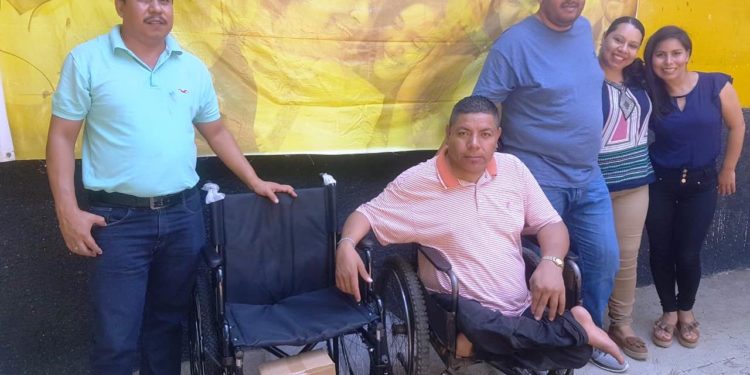 Comité del PRD de la Huacana recorre comunidades