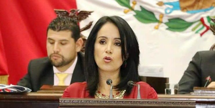 Michoacán tendrá Ley de Profesiones que garantizará certeza al servicio profesional: Lucila Martínez