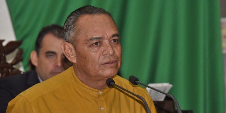 Debemos regular la Iniciativa Preferente con pleno respeto entre poderes: Arvizu