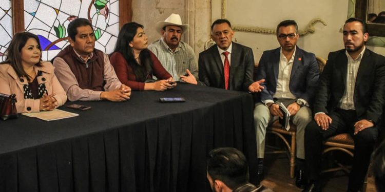 Pide Fermín Bernabé respeto presupuestal a Ayuntamientos